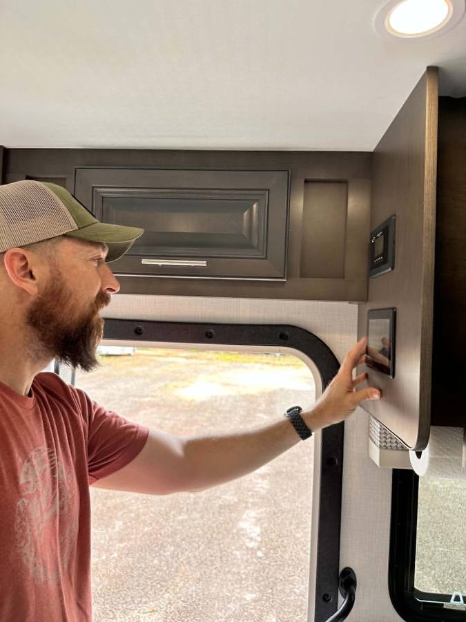 Mountain Valley Mobile RV Solutions - Interior systems check in Upstate SC